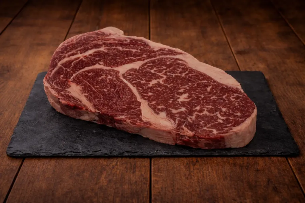 [BA061108] Tallawanta Australian Wagyu Cube Roll MB2-3 Steak (261 - 280g)